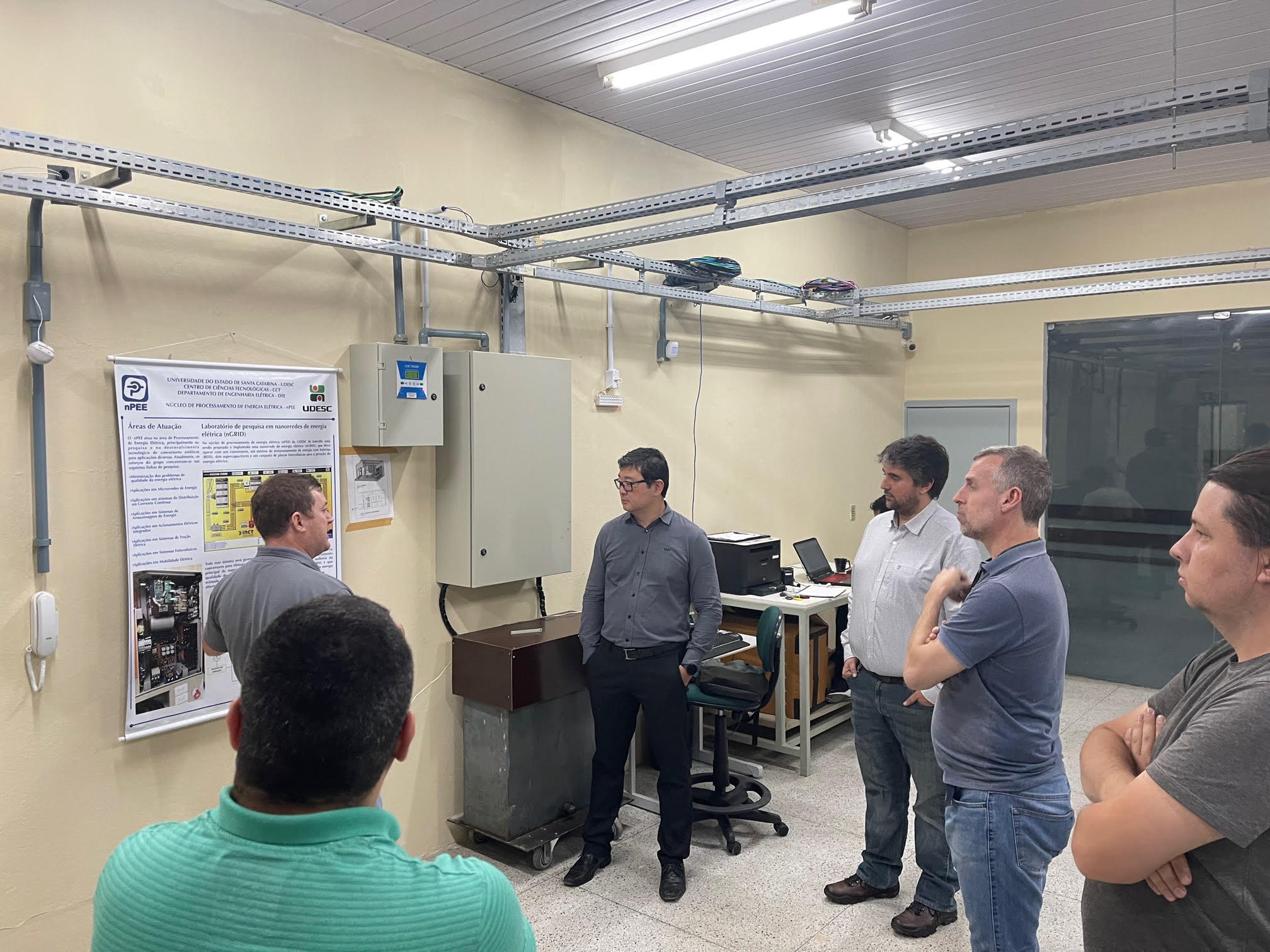 Apresentação da estrutura do novo laboratório, nMoves